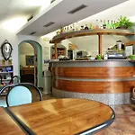 Taverna Πανσιόν