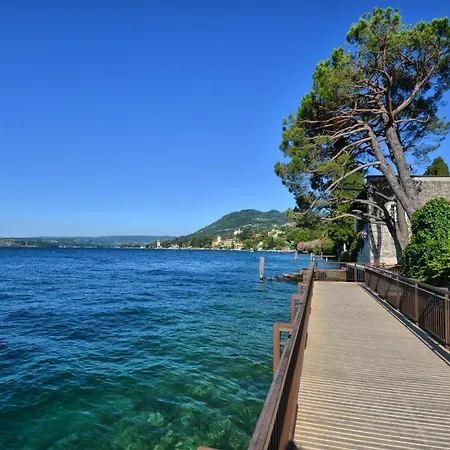 Πανσιόν Taverna