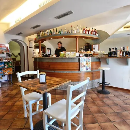 Taverna 4*